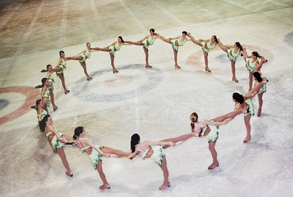 Z historie (nejen) českého synchronizovaného bruslení